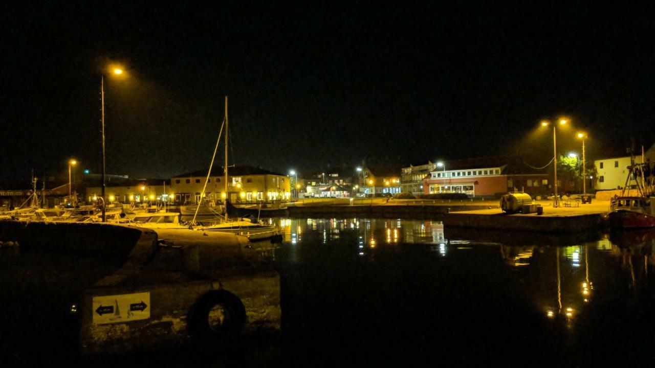 Harbour Sleep Μοτέλ Neksø Εξωτερικό φωτογραφία